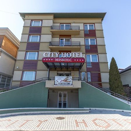 City Hotel Miskolc Eksteriør bilde